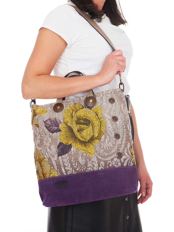 Woman bag in brocade fabric and genuine leather