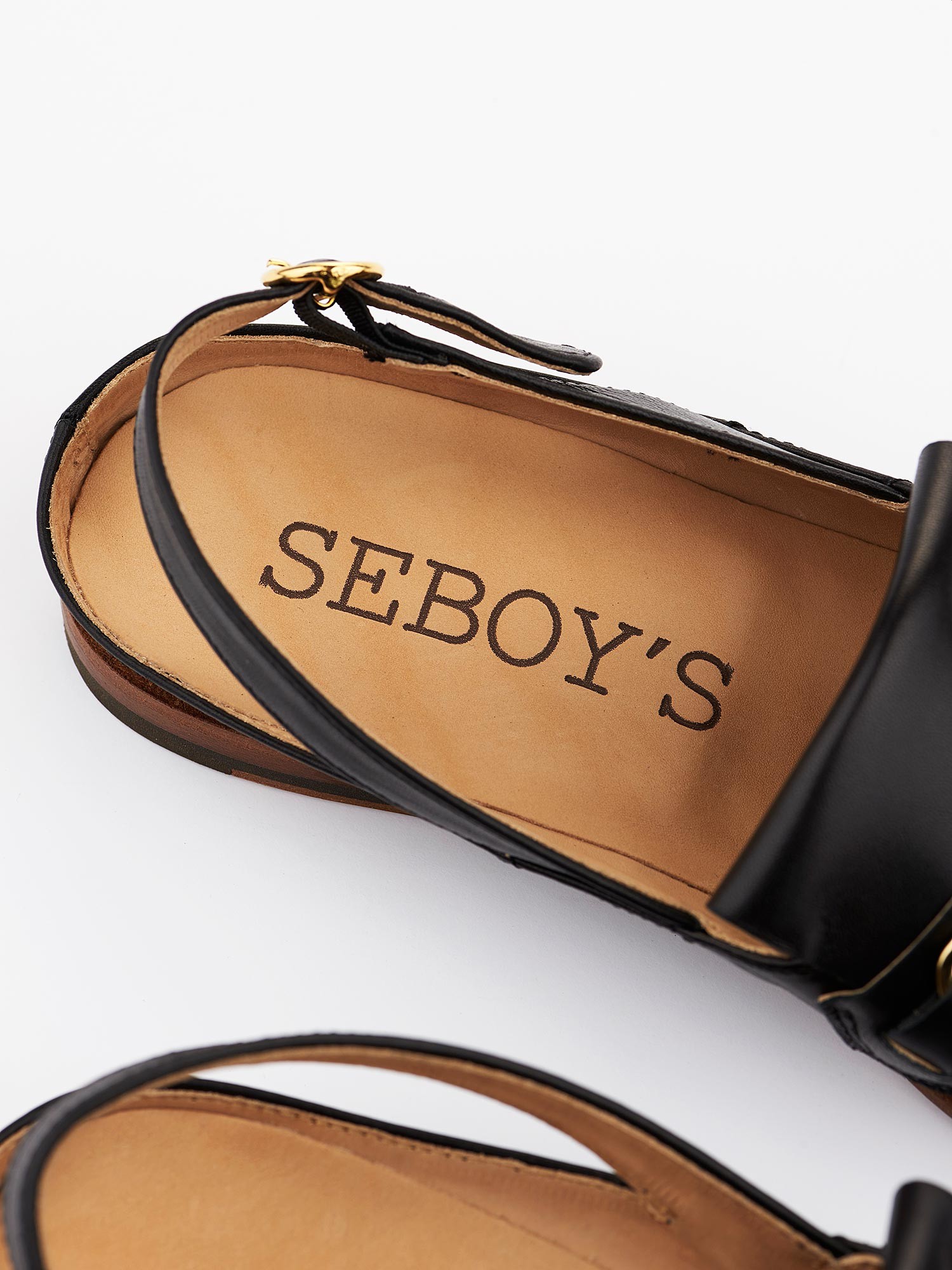 Seboy's low heel woman shoe