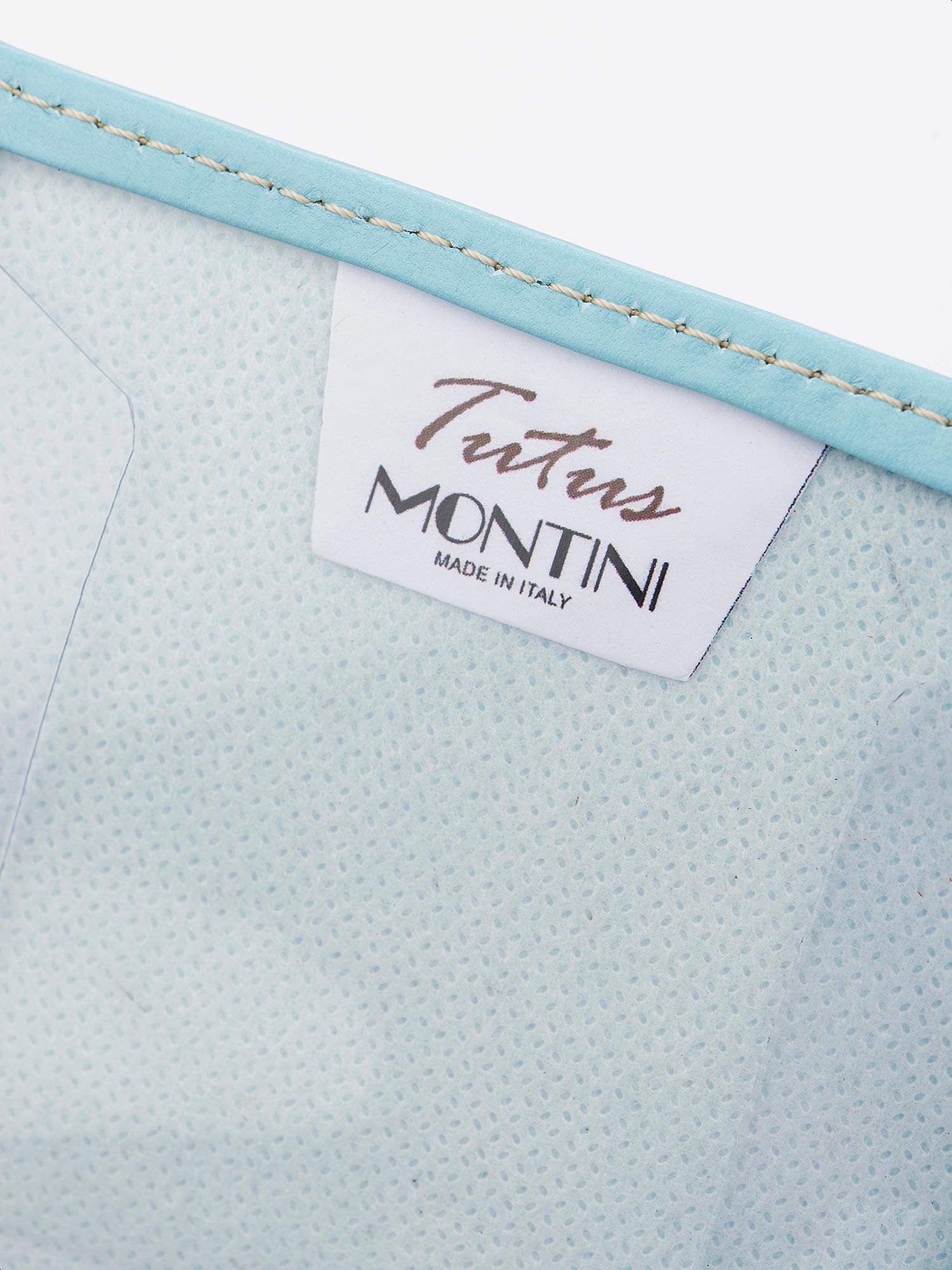 Sky blue surgical mask holder in real leather Tutus