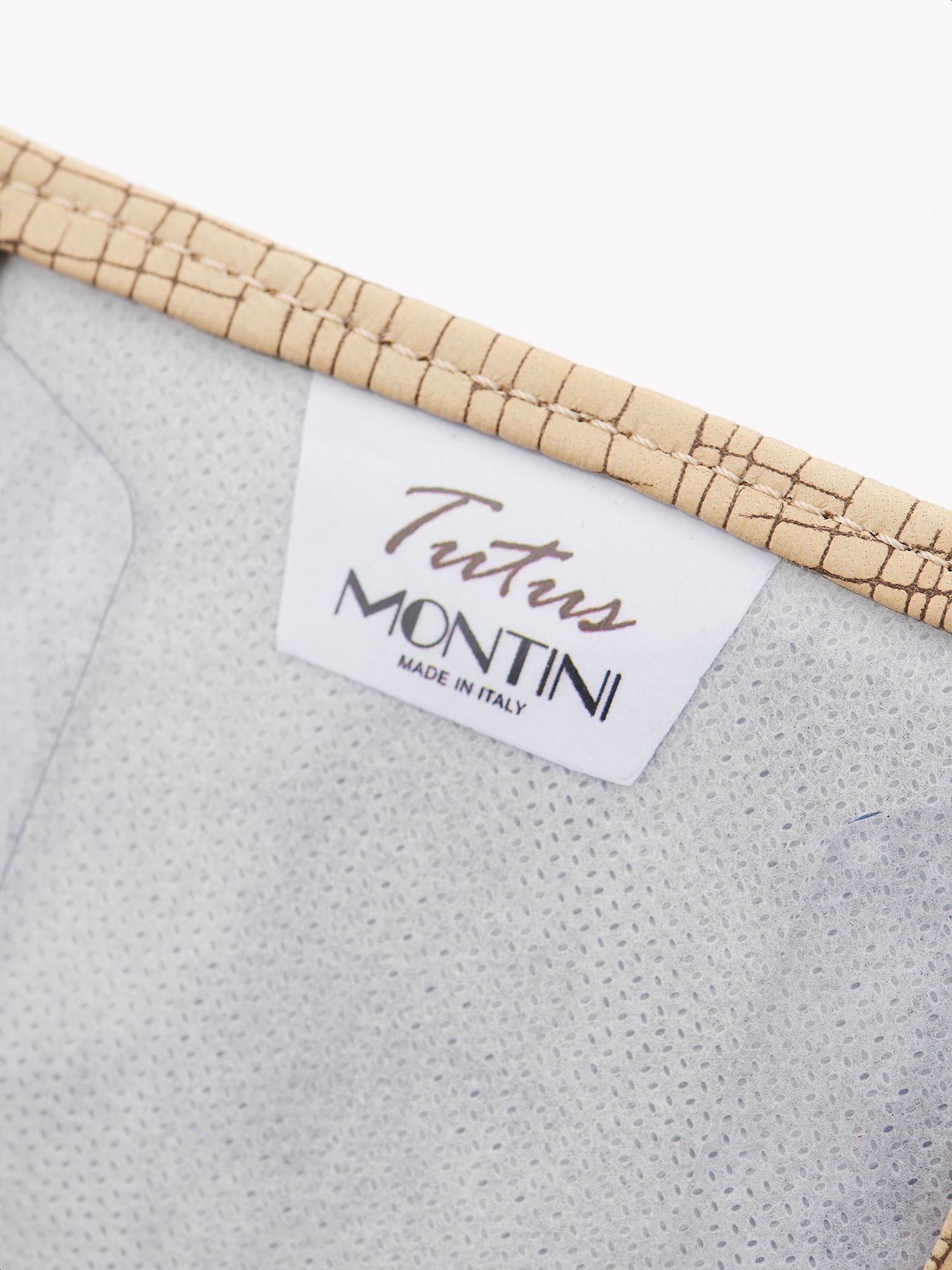 Practical surgical mask holder with a PVC interior